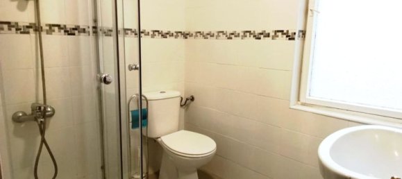 Apartamento de 3 dormitorios en Oviedo, Spain No. 151550 11