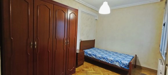 Apartamento de 3 dormitorios en Oviedo, Spain No. 151550 14