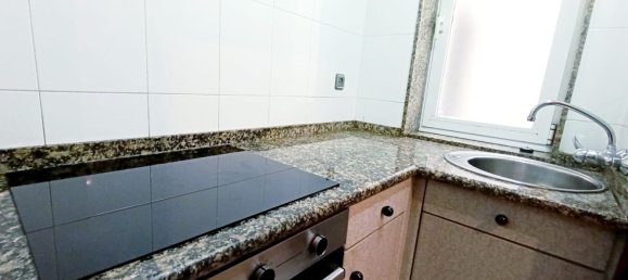 Apartamento de 3 dormitorios en Oviedo, Spain No. 151550 19