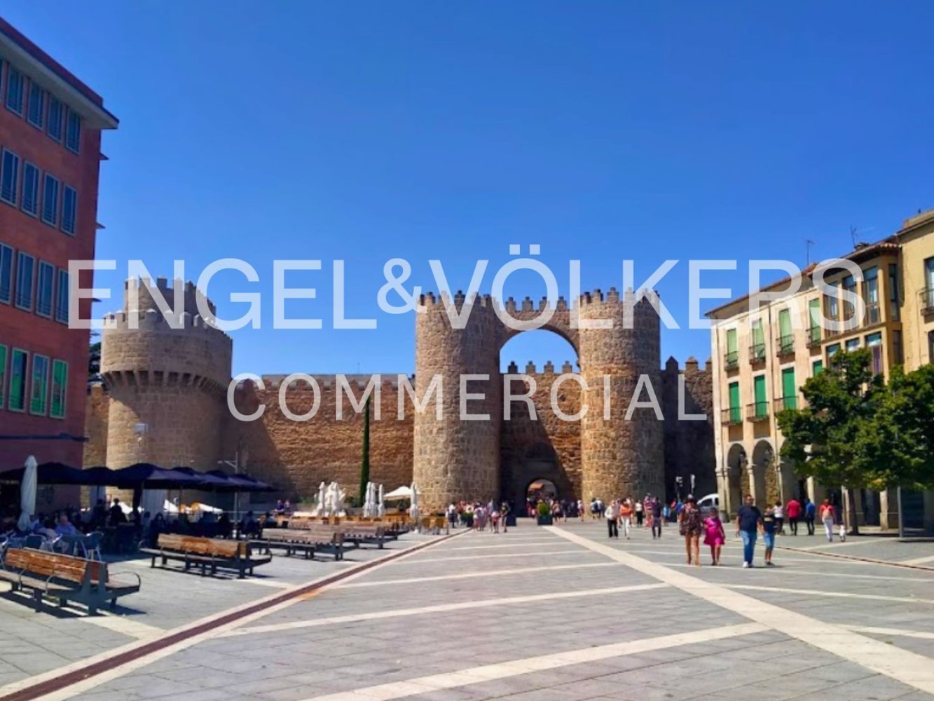 Gewerbliche Immobilie in Avila, Spain 3888m², Nr. 70339