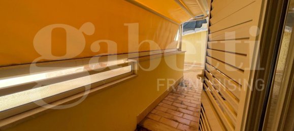 1 room Warehouse in Gaeta, Italy No. 324320 8