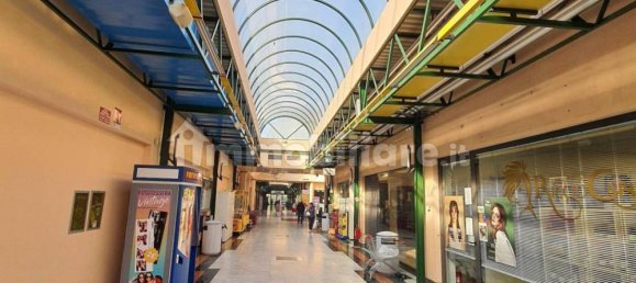 Коммерческая недвижимость с 1 комнатой в Лендинара, Италия № 55090 14