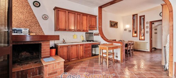 4-salle Appartement à Collepasso, Italy No. 228226 10