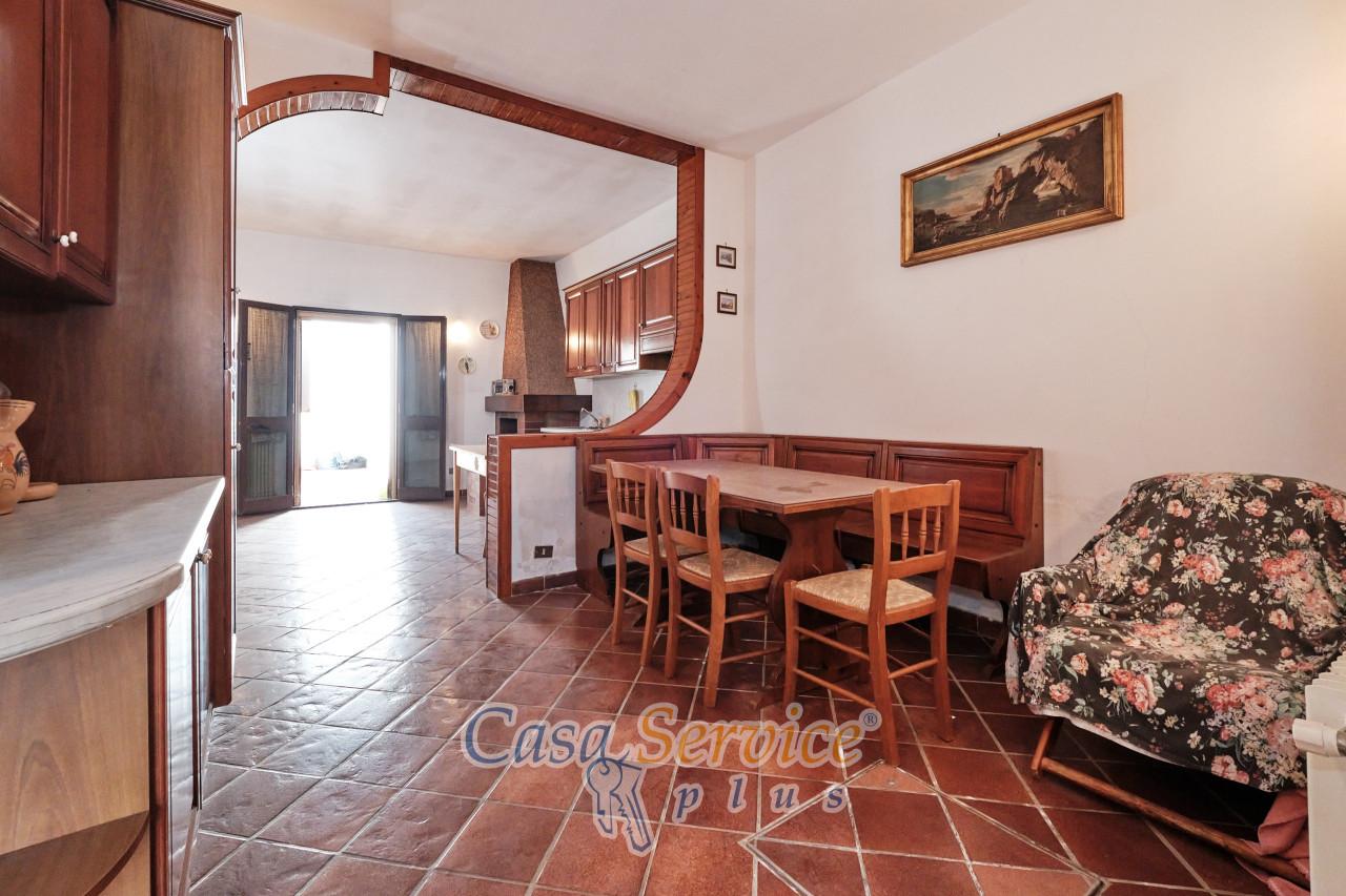 4-salle Appartement à Collepasso, Italy No. 228226