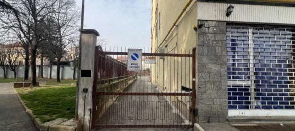 152m² Commercial property in Collegno, Italy No. 274265 3