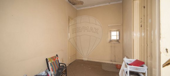 9 bedrooms Building in Lisbon, Portugal No. 86298 4