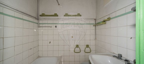 9 bedrooms Building in Lisbon, Portugal No. 86298 12