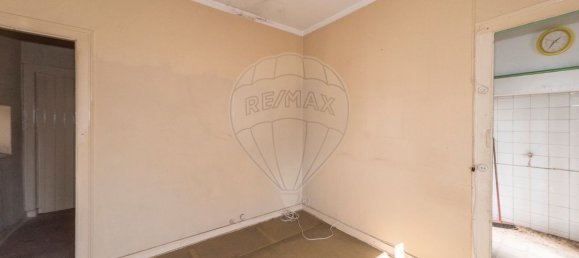 9 bedrooms Building in Lisbon, Portugal No. 86298 8