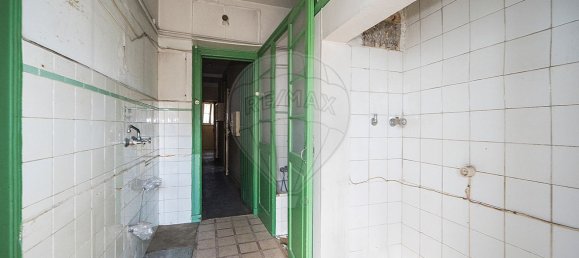 9 bedrooms Building in Lisbon, Portugal No. 86298 19