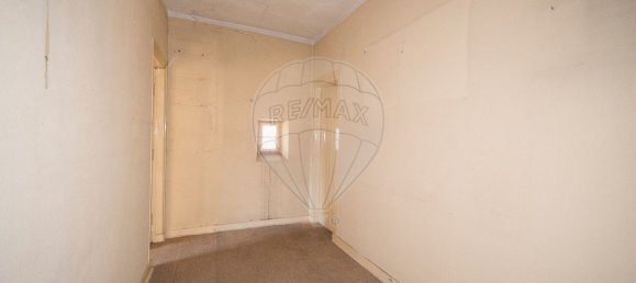 9 bedrooms Building in Lisbon, Portugal No. 86298 6