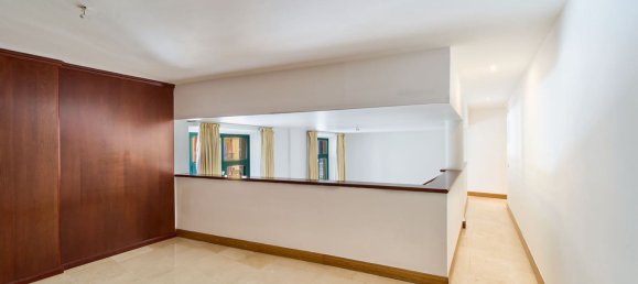 3 bedrooms Apartment in Malaga, Spain No. 161853 8