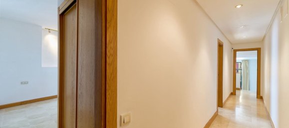 3 bedrooms Apartment in Malaga, Spain No. 161853 22