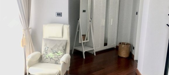 5 bedrooms Condo in Bangkok, Thailand No. 6768 9