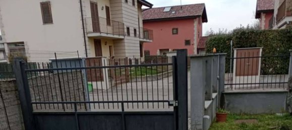 2 bedrooms Apartment in Dairago, Italy No. 260764 2