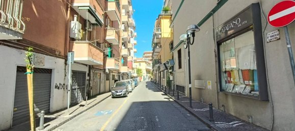 2 غرف نوم شقة في Portici, Italy رقم 350333 3