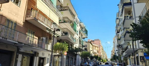 Apartamento de 2 dormitorios en Portici, Italy No. 350333 36