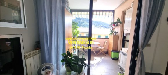 Apartamento de 4 habitaciónes en Camporosso, Italy No. 39252 3