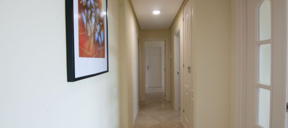 2 chambres Appartement à Marbella, Spain No. 147469 8