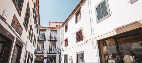 Здание 400м² в Фуншал, Португалия № 140724 8