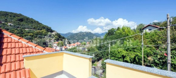 3 Schlafzimmer Villa in Genoa, Italy, Nr. 352418 39