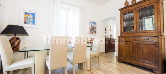 3 Schlafzimmer Villa in Genoa, Italy, Nr. 352418 15