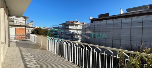 Apartamento de 4 divisões em Alba Adriatica, Italy N.º 42386 41