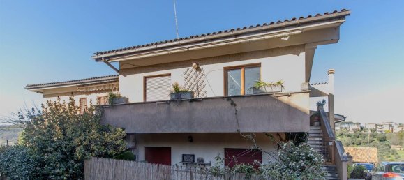 5 rooms Apartment in Nazzano, Italy No. 198213 2