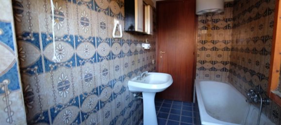 5 rooms Apartment in Nazzano, Italy No. 198213 29