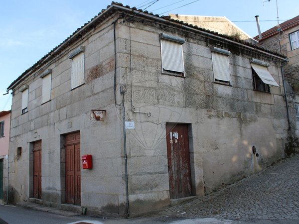 3 Schlafzimmer Haus in Armamar, Portugal, Nr. 184800