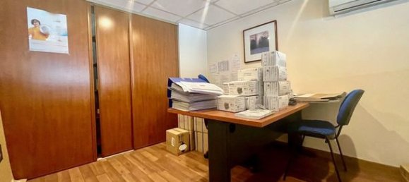 Gewerbliche Immobilie in Grenoble, France 175m², Nr. 286726 11