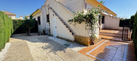 2 bedrooms House in Alicante, Spain No. 148247 2