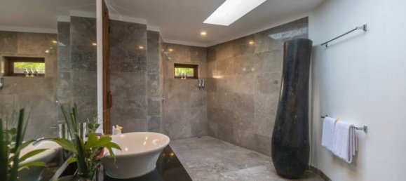 3 dormitorios villa en alquiler en South Kuta, Badung, Bali, Indonesia № 3332 18