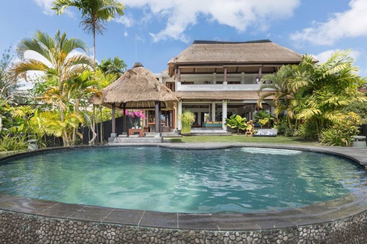 3 dormitorios villa en alquiler en South Kuta, Badung, Bali, Indonesia № 3332