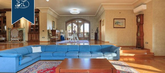 5 bedrooms Villa in Leno, Italy No. 354920 17