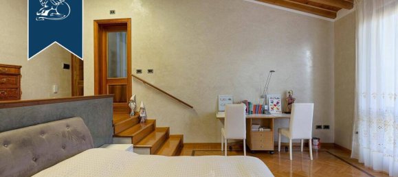 5 bedrooms Villa in Leno, Italy No. 354920 38