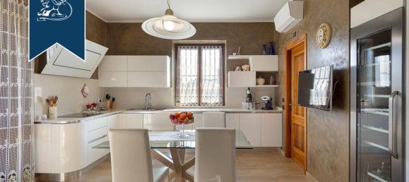 5 bedrooms Villa in Leno, Italy No. 354920 44