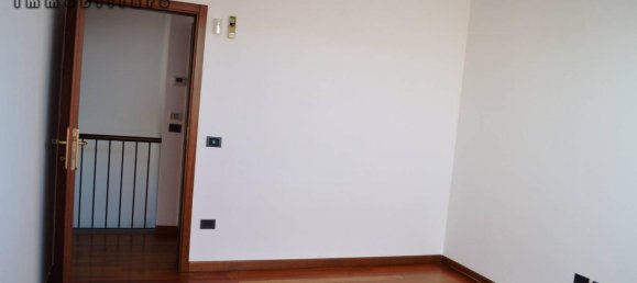 5 rooms Duplex in Trevignano, Italy No. 139207 11