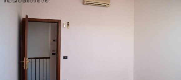 5 rooms Duplex in Trevignano, Italy No. 139207 10