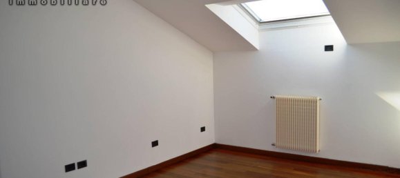 5 rooms Duplex in Trevignano, Italy No. 139207 8