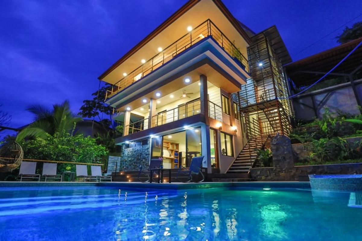 4 bedrooms House in Savegre, Costa Rica No. 2002