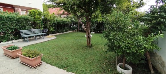 Apartamento de 4 habitaciónes en Ardea, Italy No. 229621 2