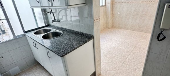 Apartamento de 4 dormitorios en Cádiz, Spain No. 157681 8