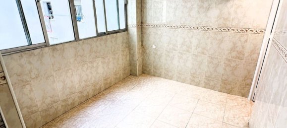 Apartamento de 4 dormitorios en Cádiz, Spain No. 157681 10