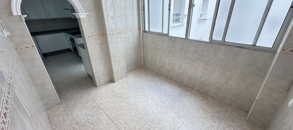 Apartamento de 4 dormitorios en Cádiz, Spain No. 157681 9