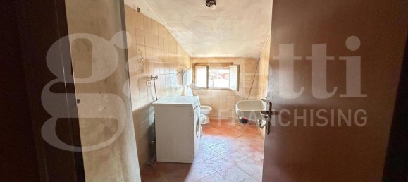 Квартира с 3 спальнями в Фьорано Моденесе, Италия № 344780 2