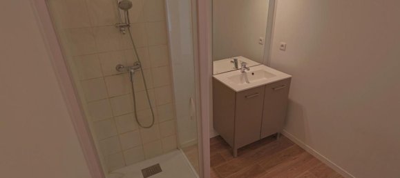 2 bedrooms Apartment in Joue-les-Tours, France No. 74611 9