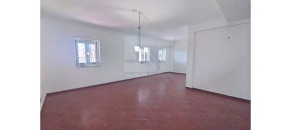 5 bedrooms House in Rio de Mouro, Portugal No. 165918 11