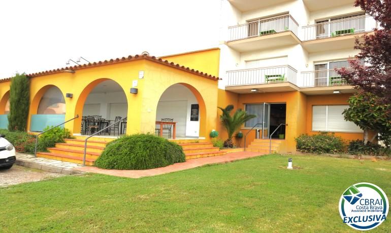 Propiedad comercial en Torroella de Montgrí, Spain 290 m² No. 213586