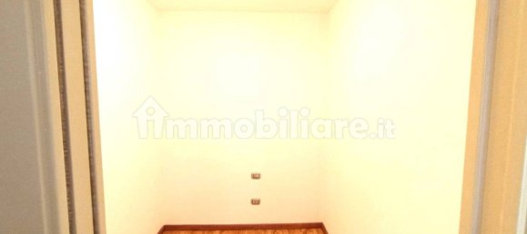 2 bedrooms Apartment in Legnano, Italy No. 327541 5
