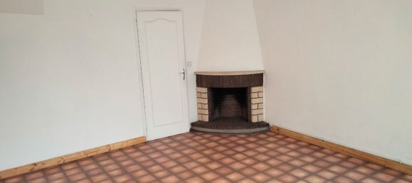 2 bedrooms House in Sarthe, France No. 291526 2